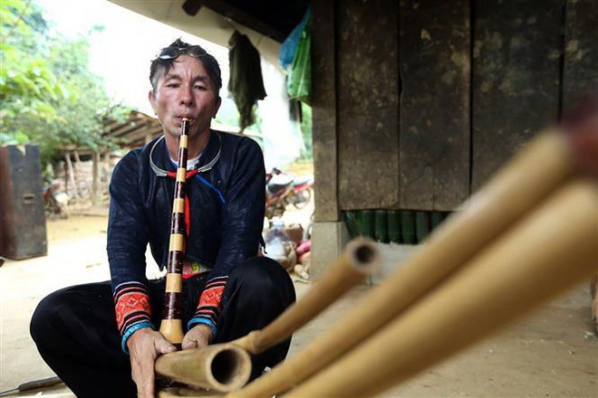 Lý A Lệnh - nghệ nhân chế tác khèn Mông trên núi Thẩm Hái ảnh 2
