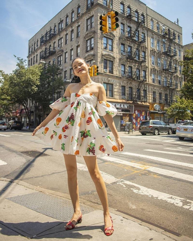 Hồ Ngọc Hà xúng xính váy áo "bánh bèo", đọ phong cách với dàn mỹ nhân ảnh 3