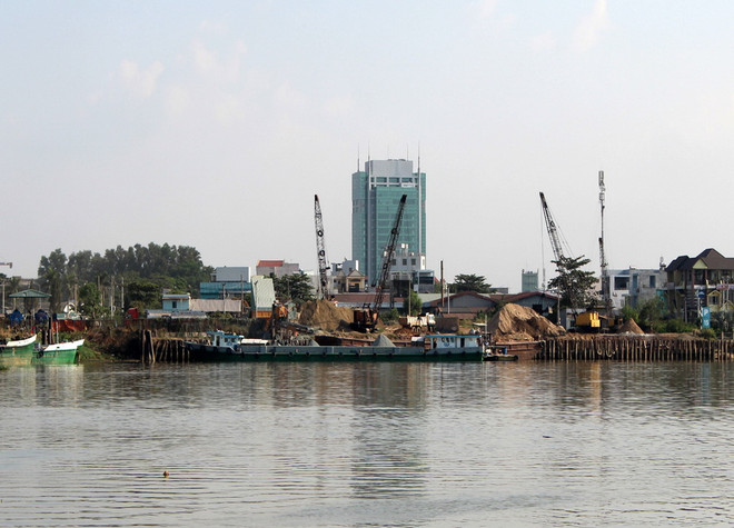 Quyết liệt ngăn tình trạng khai thác cát trái phép trên sông Lam ảnh 1