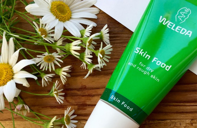 Vợ chồng David Beckham tiết lộ món mỹ phẩm dưỡng da yêu thích ảnh 8