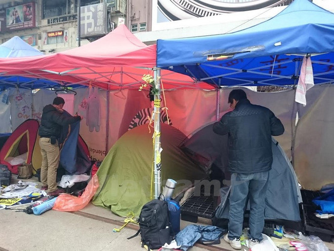 Hong Kong: Hàng chục người bị bắt do chống lệnh giải tỏa biểu tình ảnh 1