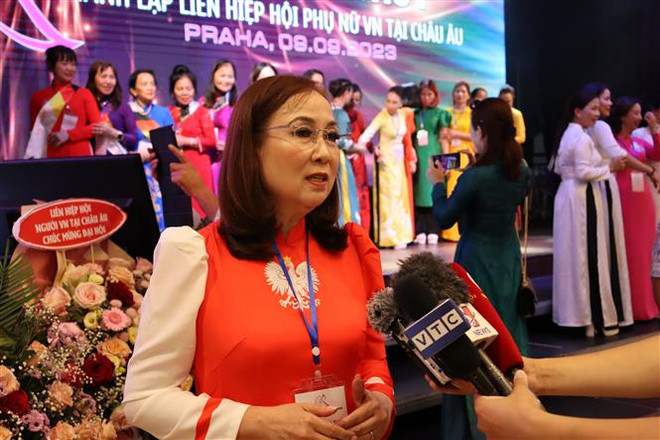 Đại hội thành lập Liên hiệp hội Phụ nữ Việt Nam tại châu Âu ảnh 2