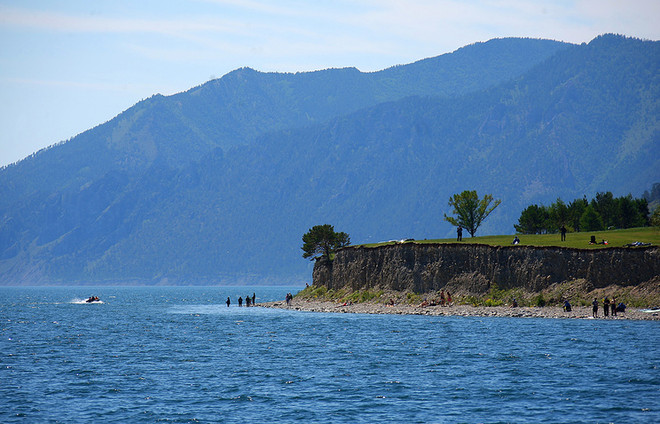 Ông Putin thị sát hồ Baikal, cảnh báo ô nghiễm nghiêm trọng ảnh 1