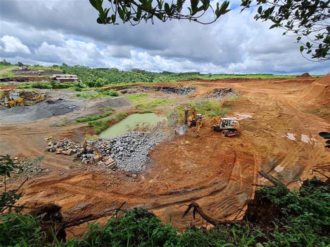 Đắk Nông xử phạt Công ty Kim Lan khai thác khoáng sản trái phép ảnh 1