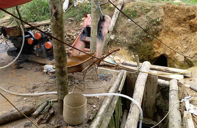 Lào Cai yêu cầu dừng hoạt động khai thác vàng trái phép tại Sa Pa ảnh 2