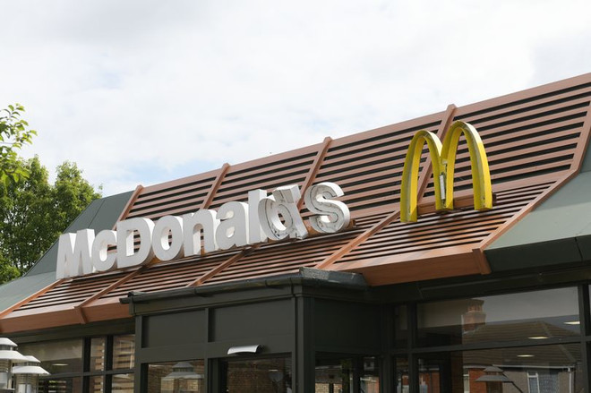 McDonald's đối mặt với một giai đoạn phục hồi đầy chông gai, đắt đỏ ảnh 1