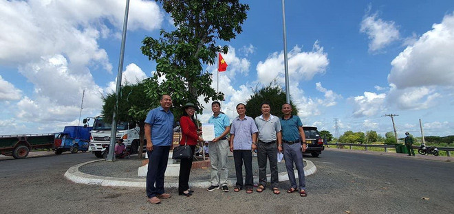 Cần Thơ gửi quà tình nghĩa tới bà con gốc Việt tại Campuchia ảnh 2