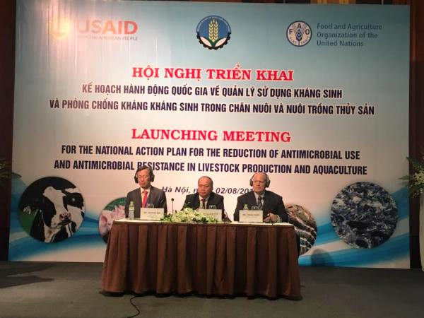 Cấm sử dụng kháng sinh trong chăn nuôi và thủy sản từ năm 2020 ảnh 2