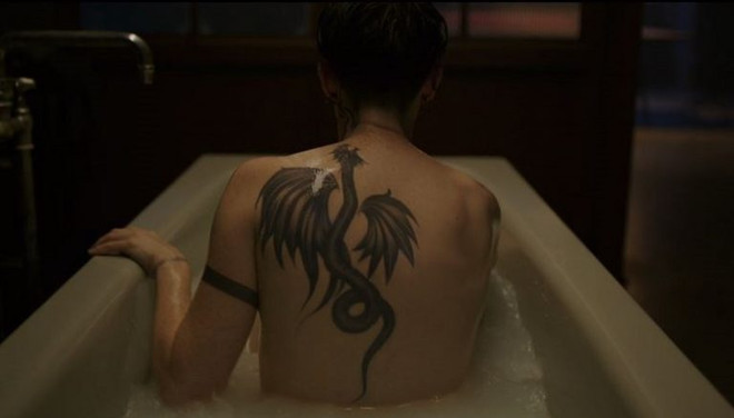 'Cô gái có hình xăm rồng' trở lại với phi vụ mới, hứa hẹn giật gân hơn ảnh 8