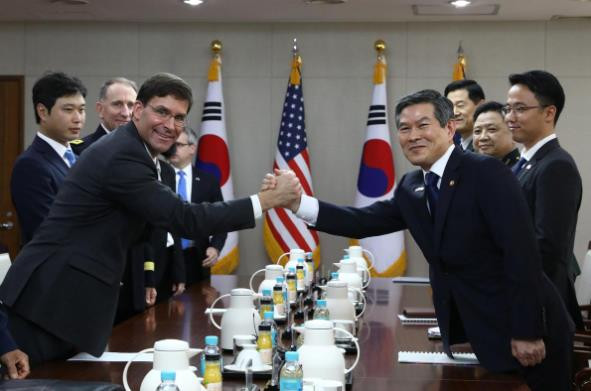 Bộ trưởng Quốc phòng Mỹ khẳng định duy trì lệnh trừng phạt Triều Tiên ảnh 1