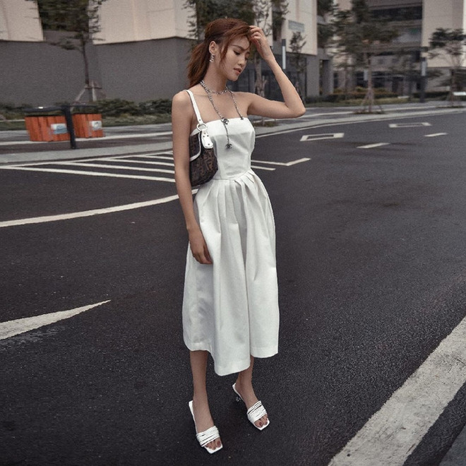 Ninh Dương Lan Ngọc - Mỹ nhân mặc gì cũng đẹp của showbiz Việt ảnh 12