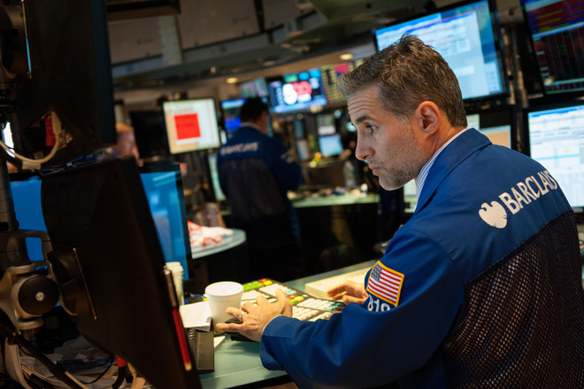 Chứng khoán châu Âu, Mỹ xanh sàn bất chấp giá dầu thấp kỷ lục ảnh 1