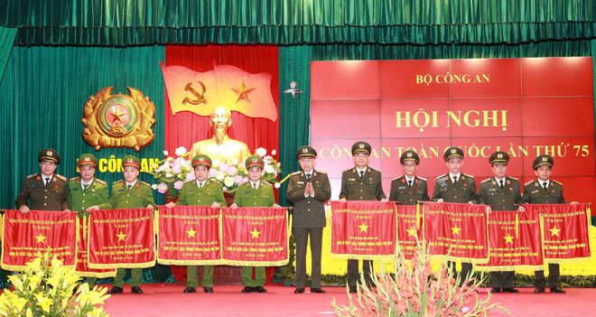 Bộ trưởng Tô Lâm: Triệt xóa bằng được các băng, nhóm tội phạm ảnh 1