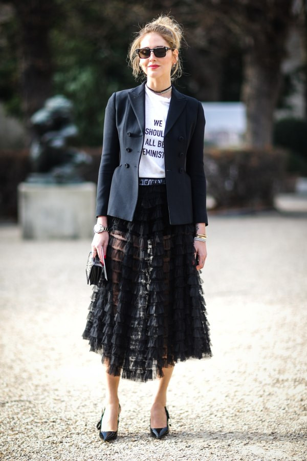 Ba mẫu áo thun đang làm điên đảo sàn diễn đường phố ảnh 23