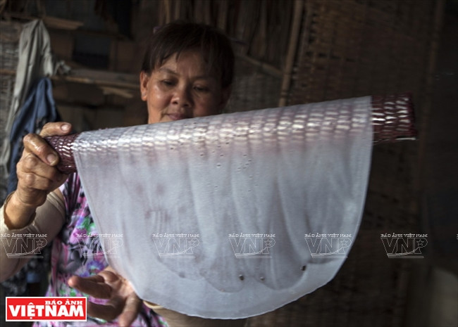 Bánh tráng làng Nhơn Hòa - Dẻo ngon nức tiếng khắp Nam Bộ ảnh 3