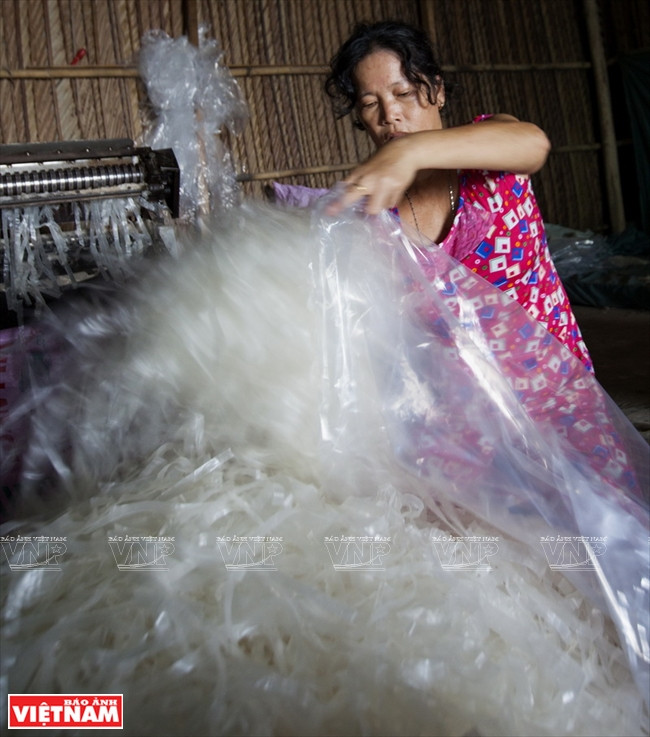 Bánh tráng làng Nhơn Hòa - Dẻo ngon nức tiếng khắp Nam Bộ ảnh 8