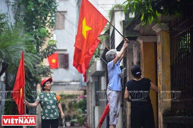 Ngôi làng có truyền thống hơn 70 năm tạo nên những lá cờ Tổ quốc ảnh 7