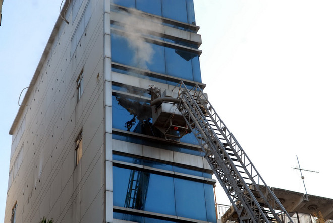 Thành phố Hồ Chí Minh: Đang cháy lớn tại tiệm massage cao tầng ảnh 1