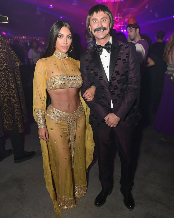 Mỹ nhân Hollywood ''quậy tung'' Halloween với trang phục ấn tượng ảnh 5