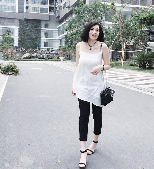 Street style ''giải nhiệt' mùa nóng của tín đồ thời trang Việt ảnh 2