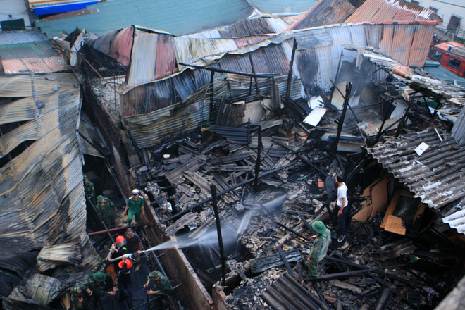 Hỏa hoạn kèm theo tiếng nổ tại xưởng gỗ khiến dân hoảng loạn ảnh 1