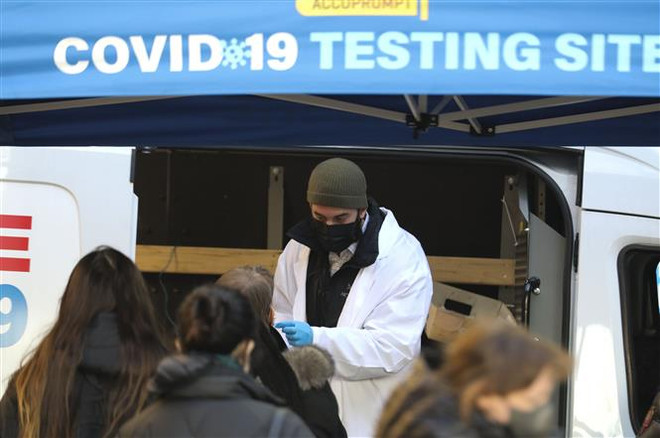 Mỹ tiếp tục có số ca nhiễm mới và tử vong cao nhất thế giới ảnh 1