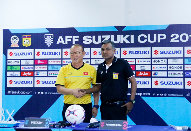 HLV Park Hang-seo thừa nhận "trận mở màn là không dễ dàng" ảnh 2