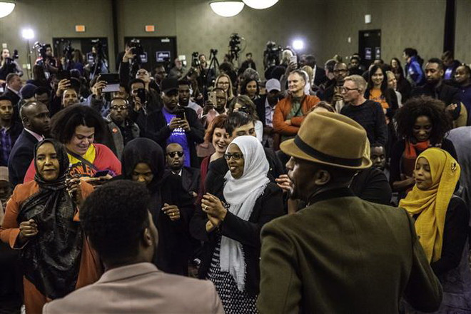 Tổng thống Trump ca ngợi cuộc bầu cử giữa kỳ thành công rực rỡ ảnh 1