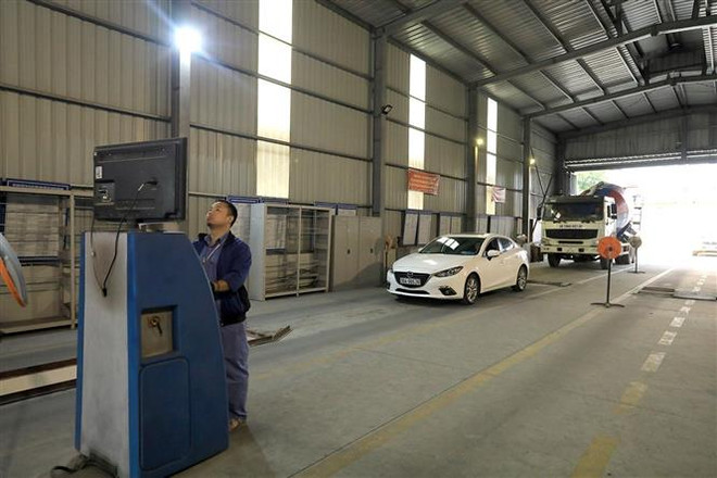 Đăng kiểm xe cơ giới ở Hà Nội hạ nhiệt nhưng thiếu nhân lực ảnh 1