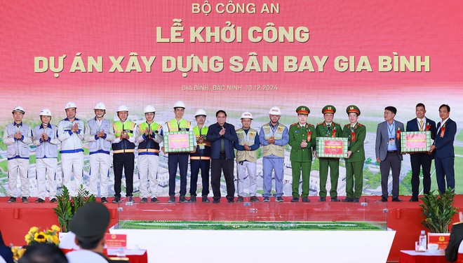 ttxvn-_thu_tuong_pham_minh_chinh_du_le_khoi_cong san_bay_gia_binh5 (4).jpg