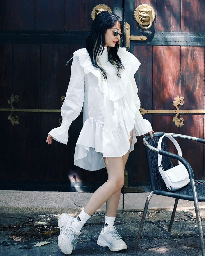 Chi Pu và dàn sao Việt xúng xính áo khoác, cardigan ngày lạnh ảnh 9