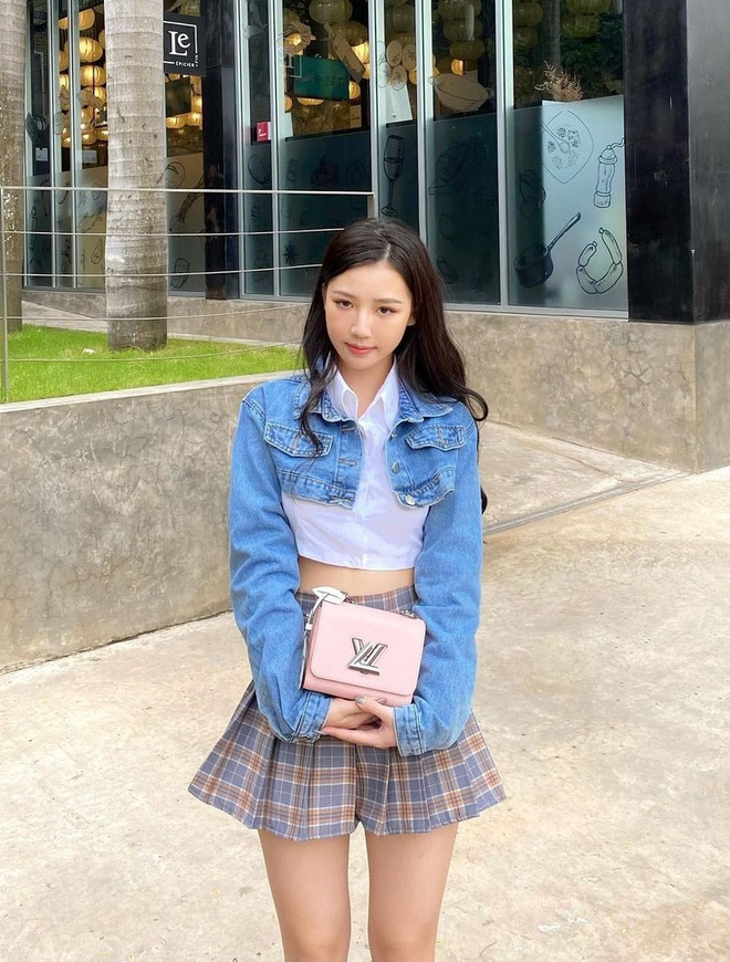 Chi Pu và dàn sao Việt xúng xính áo khoác, cardigan ngày lạnh ảnh 15