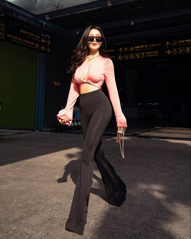 Chi Pu và dàn sao Việt xúng xính áo khoác, cardigan ngày lạnh ảnh 17