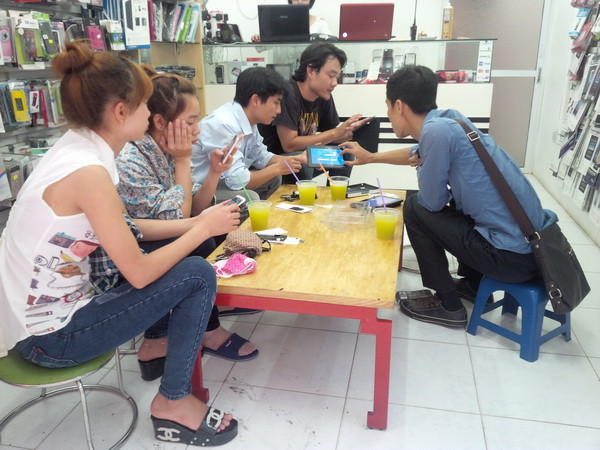 Thịnh hành “mốt” chơi máy tính bảng 7-inch xách tay giá rẻ ảnh 2