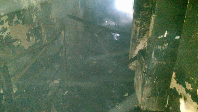 Hỏa hoạn giữa đêm, nhiều kiốt tại chợ Xốm ở Hà Đông bị thiêu rụi ảnh 4