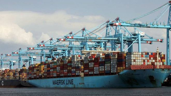 Tàu container của Tập đoàn vận tải biển Maersk. (Nguồn: Bloomberg) Thị trường vận tải biển chưa có dấu hiệu hạ nhiệt trong năm nay ảnh 1
