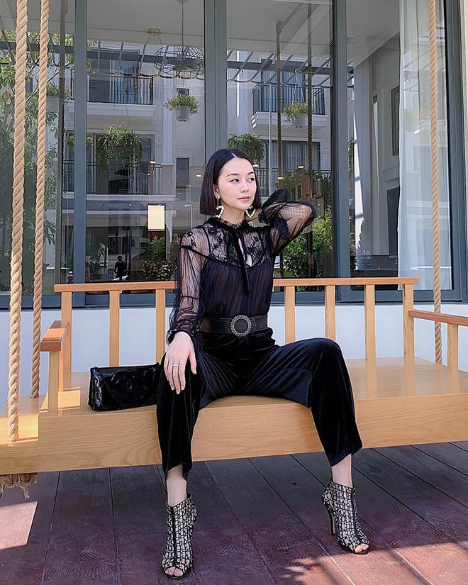 Thanh Hằng, Hà Tăng và dàn mỹ nhân ghi điểm với street style ấn tượng ảnh 10