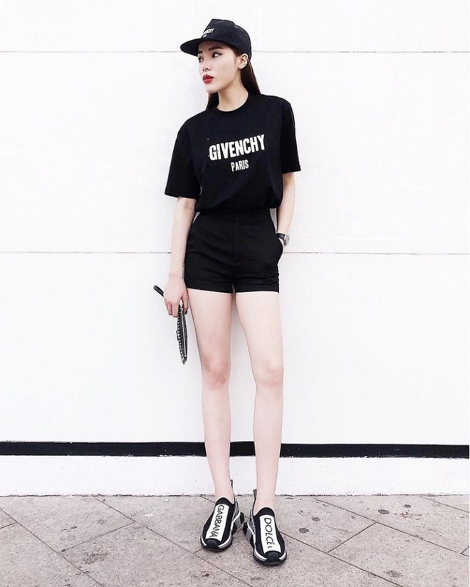 Ngất ngây với street style ngập tràn váy đầm cổ điển của mỹ nhân Việt ảnh 9