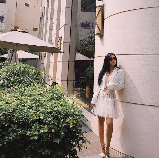 Ngất ngây với street style ngập tràn váy đầm cổ điển của mỹ nhân Việt ảnh 6