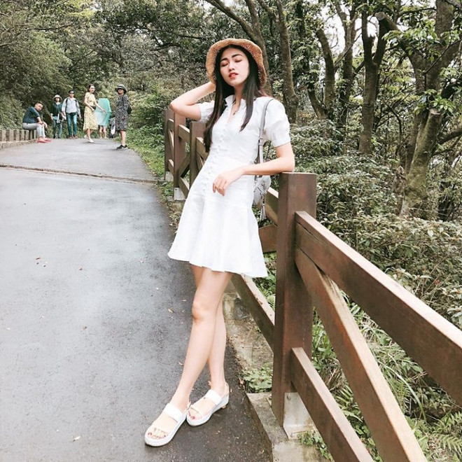 Ngất ngây với street style ngập tràn váy đầm cổ điển của mỹ nhân Việt ảnh 3