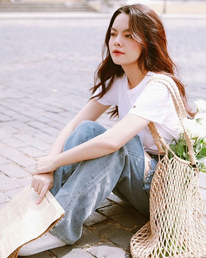 "Say nắng" trước loạt đồ trắng toàn tập của dàn mỹ nhân Việt ảnh 25