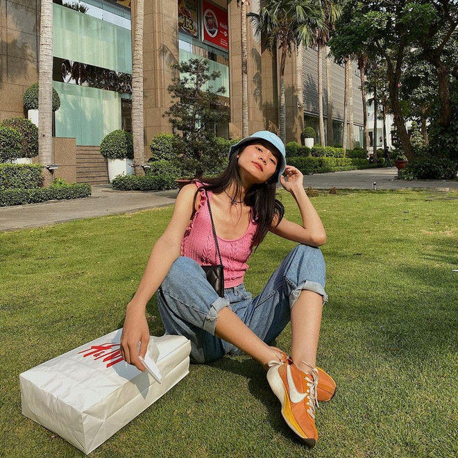 "Say nắng" trước loạt đồ trắng toàn tập của dàn mỹ nhân Việt ảnh 15