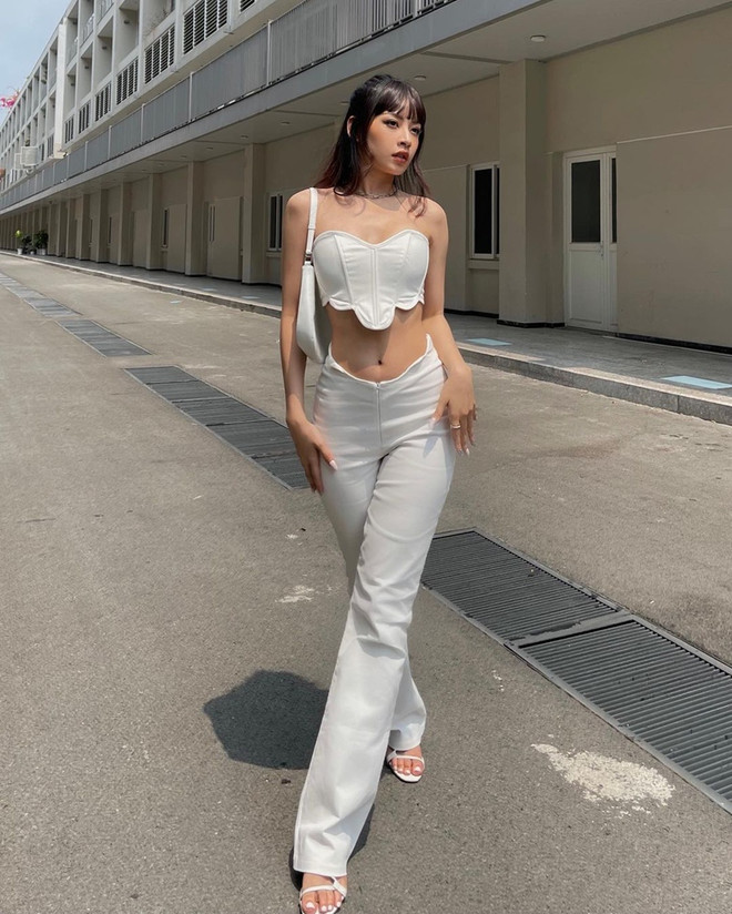 "Say nắng" trước loạt đồ trắng toàn tập của dàn mỹ nhân Việt ảnh 3