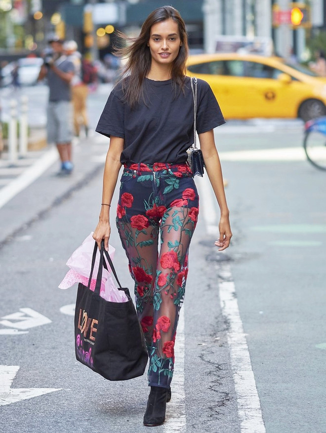 Street style đẹp long lanh của dàn thiên thần Victoria’s Secret ảnh 21