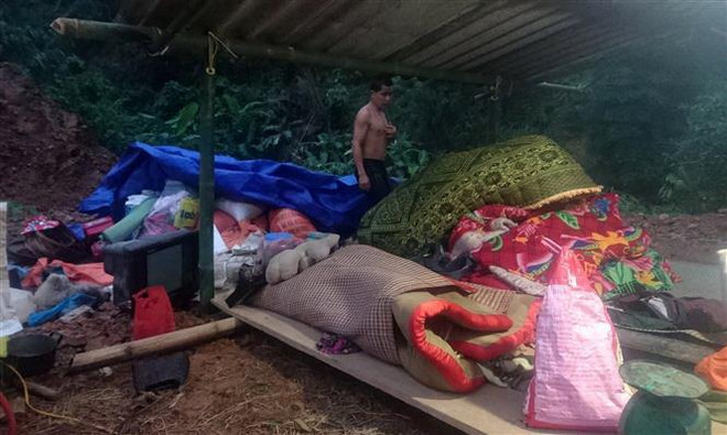 Lai Châu di dời khẩn cấp 27 hộ dân sống bên suối do lũ quét ảnh 2