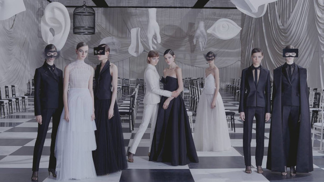 Ngành bán lẻ thời trang "rung chuyển" bởi hậu quả của dịch COVID-19 ảnh 1