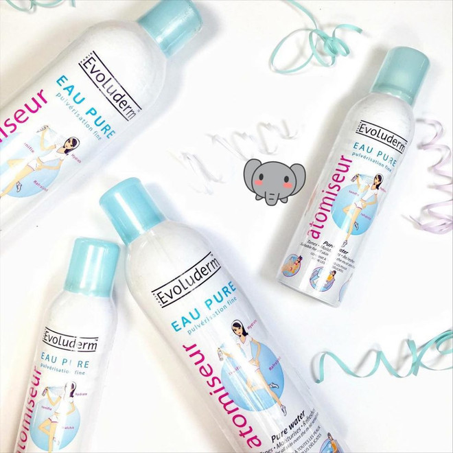 Sáu chai xịt khoáng giá bình dân lý tưởng cho làn da mùa Hè ảnh 4