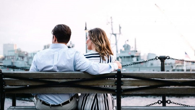 Bí quyết vàng giúp các cặp đôi cùng vượt qua "dông bão" ảnh 2