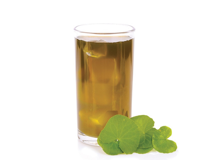 Xua tan nỗi lo về mụn chỉ với 3 món mỹ phẩm có chiết xuất rau má ảnh 1