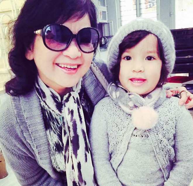 Mẹ hotgirl Mi Vân lần đầu chia sẻ về năm tháng thanh xuân rực rỡ ảnh 8